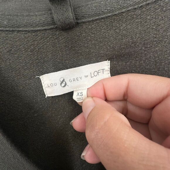 Lou & Grey Signature soft Wetland Green V-Neck Poncho Sweater Knit Top Size XS - Picture 5 of 12